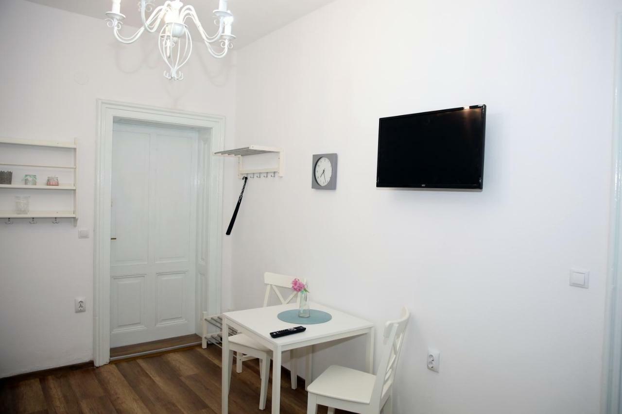 Schick Apartment Sibiu Exterior photo